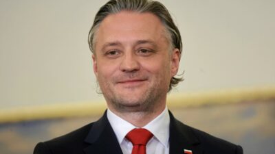 Polonya’da devlet başkanı’nın annesinin evine düzenlenen müdahale sonrası güvenlik zafiyeti tartışması 4 Polonya da devlet baskani nin annesinin evine duzenlenen mudahale sonrasi guvenlik zafiyeti tartismasi 72895