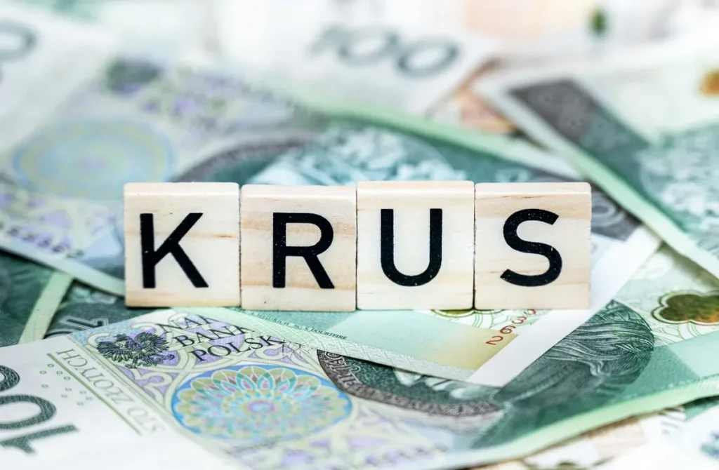 polonya da emekli so tys odenekleri 2026 yili i tibariyla 373 67 pln ye yukseltildi 69302