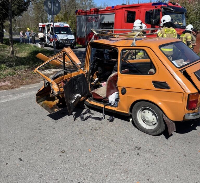 Polonya'da i̇ki araçlı kaza: bir yaralı hava yoluyla hastaneye kaldırıldı 1 Polonya da i ki aracli kaza bir yarali hava yoluyla hastaneye kaldirildi 68196