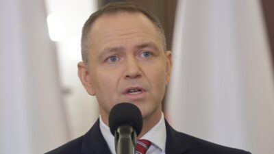 Polonya da i klim politikasi referandumu tartismasi kamuoyu onerilen soruyu tarafli buluyor 69752