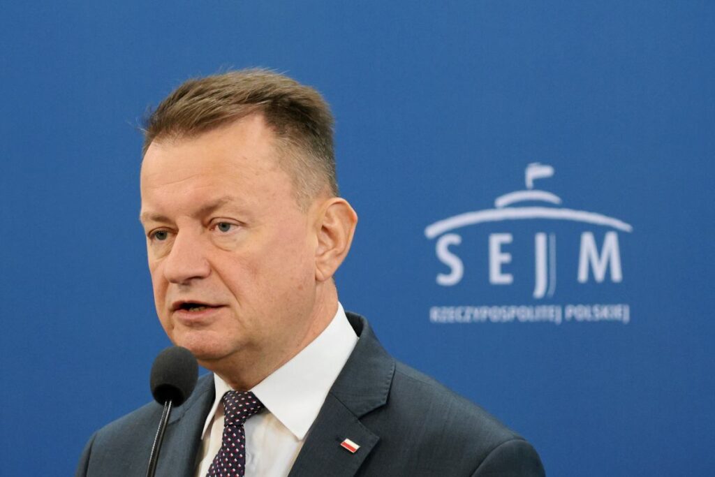 polonya da iktidardaki prawo i sprawiedliwo pis partisinden 17 milletvekili kripto 69744
