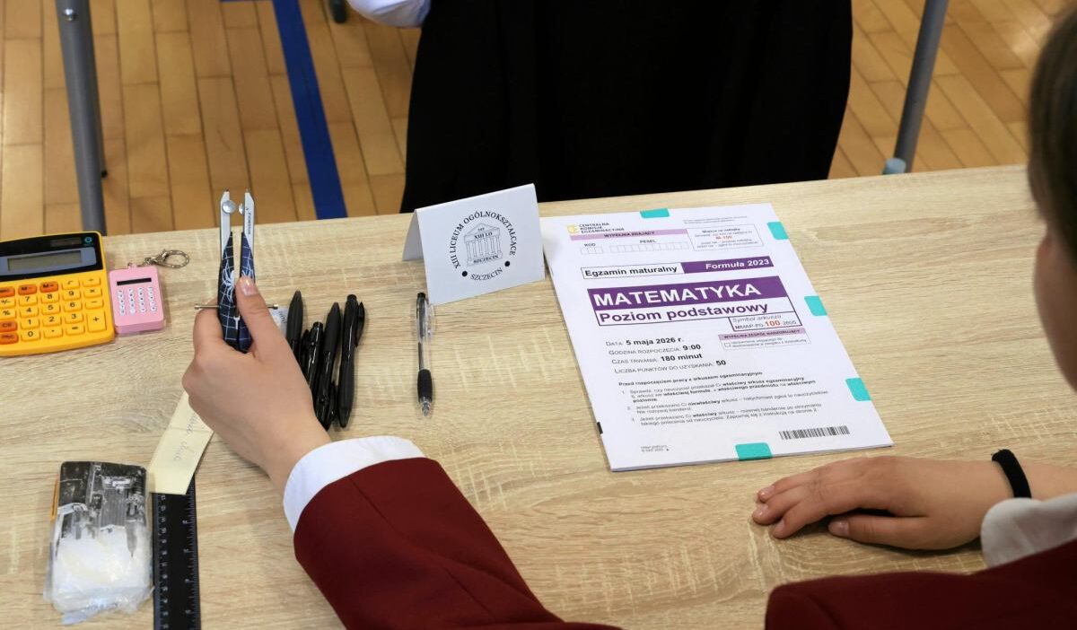 Polonya da matura sinavlarinda telefon kullanimi ve kopya nedeniyle i ptaller gerceklesti 68934