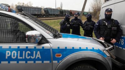 Polonya da teror alarm seviyeleri guncellendi 1 haziran 31 agustos arasi gecerli olacak yeni duzenleme 73174