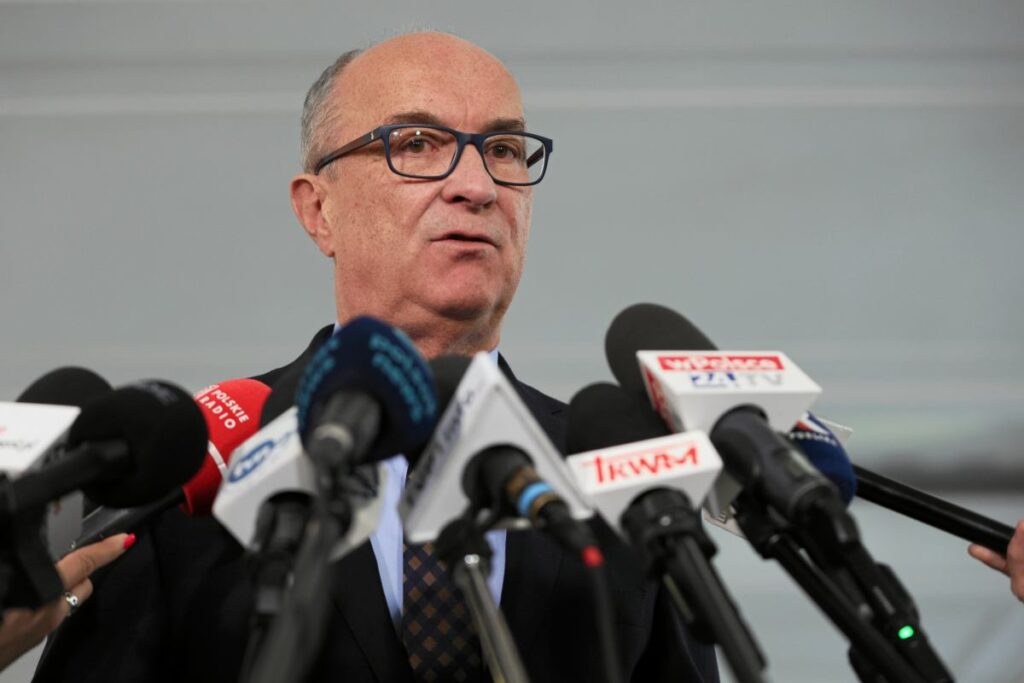 polonya da wsi rapor eki tartismasi meclis baskani czarzasty den cumhurbaskanligina agir elestiriler 69723