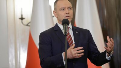 Polonya da yargi atamalari yeni h kimlere anayasal baglilik vurgusu 69702