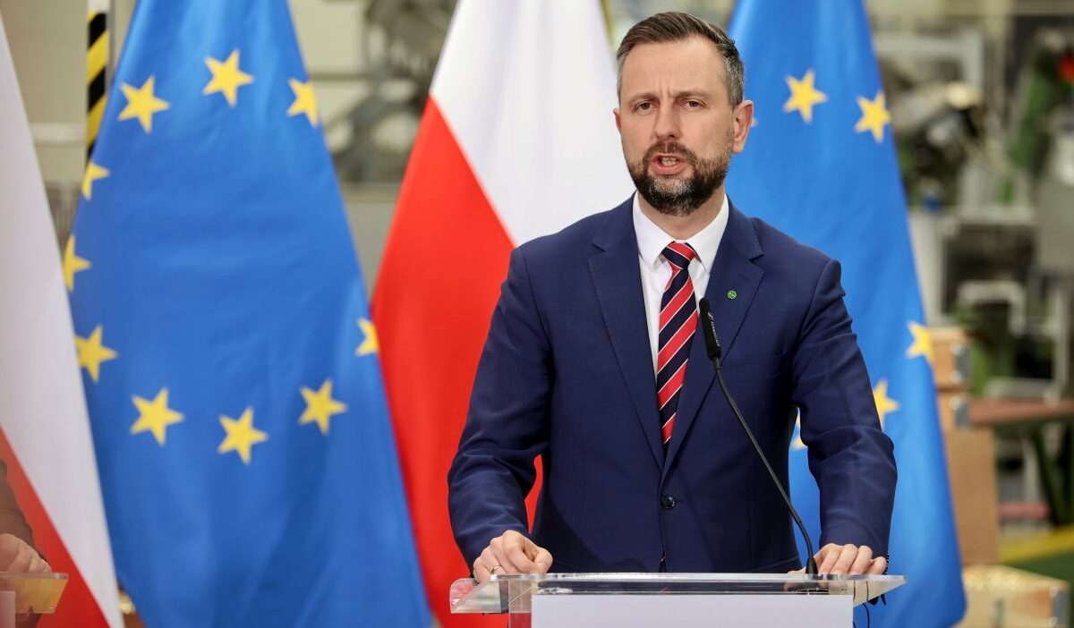 Polonya'da yeni anayasa tartışması: kosiniak-kamysz ve nawrocki'nin girişimleri 1 Polonya da yeni anayasa tartismasi kosiniak kamysz ve nawrocki nin girisimleri 68207
