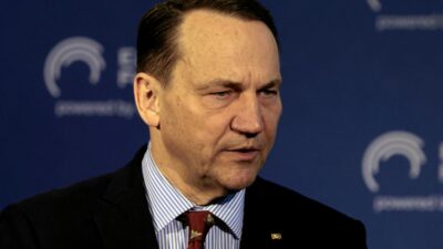 Polonya dışişleri bakanı sikorski: zbigniew ziobro’nun abd vizesi i̇ptal edilmelidir 3 Polonya disisleri bakani sikorski zbigniew ziobro nun abd vizesi i ptal edilmelidir 72576