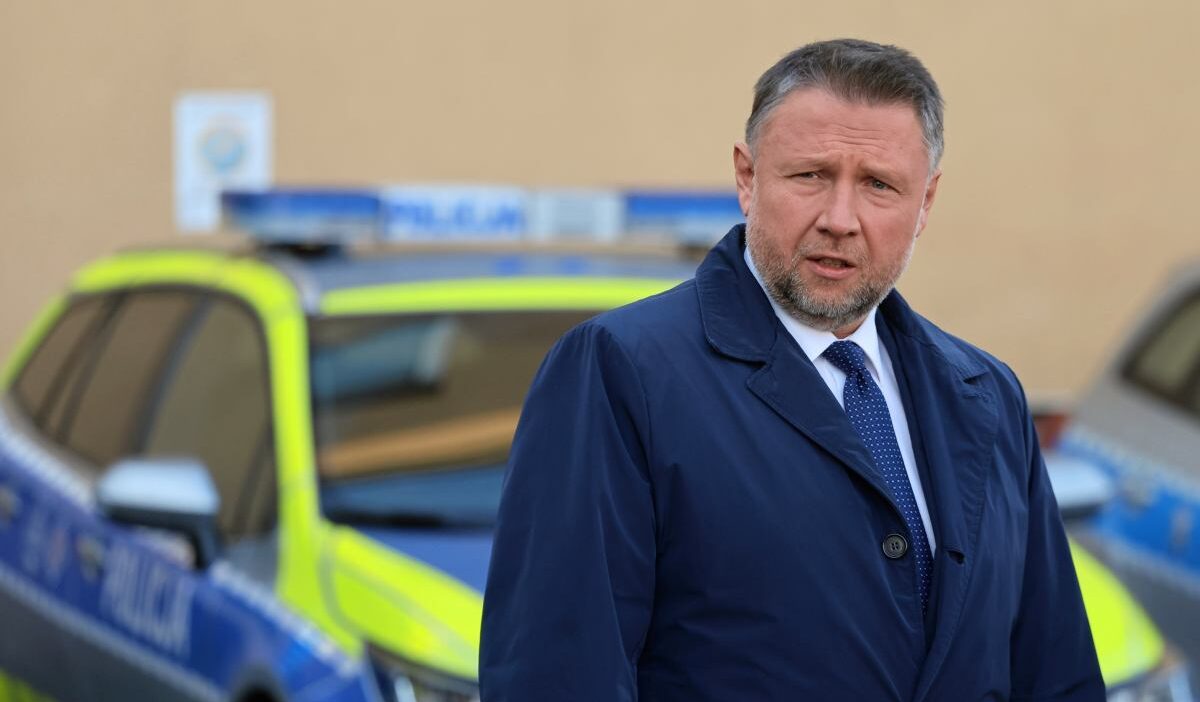Polonya i̇çişleri bakanlığı'ndan asılsız ihbarlara karşı geniş kapsamlı soruşturma 1 Polonya i cisleri bakanligi ndan asilsiz ihbarlara karsi genis kapsamli sorusturma 72766