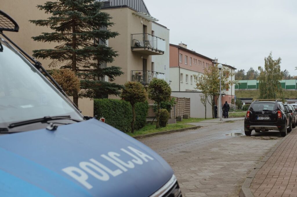 polonya nin lubin kentinde silahli saldiri firari supheli olu bulundu 69994