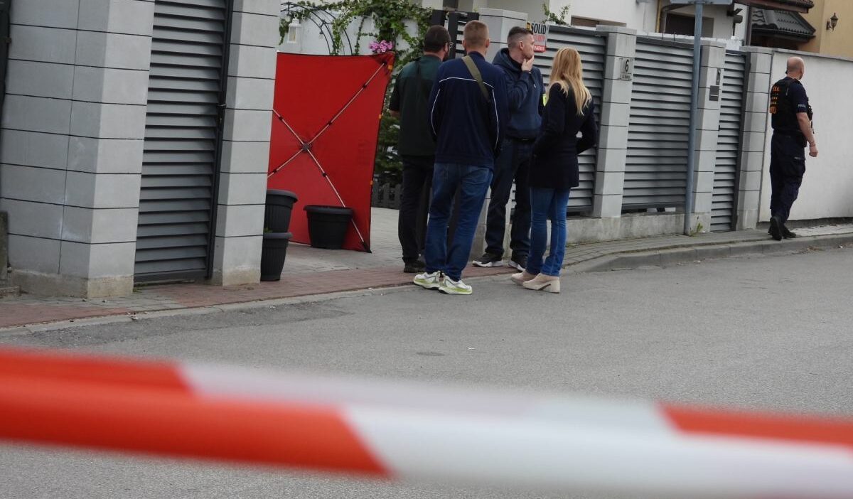 Polonya nin raszyn kasabasinda cinayet bir kadin olduruldu 69232