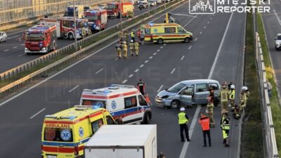 Polonya'nın s8 karayolunda trafik kazası: bir çocuk araçtan savruldu 2 Polonya nin s8 karayolunda trafik kazasi bir cocuk aractan savruldu 72591