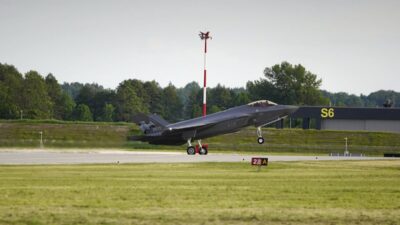 Polonya ordusu yeni f-35 savaş uçaklarına "husarz" adını verdi 3 Polonya ordusu yeni f 35 savas ucaklarina husarz adini verdi 72415