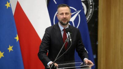Polonya, safe programı kapsamında savunma sanayine yönelik yatırımları artırıyor 2 Polonya safe programi kapsaminda savunma sanayine yonelik yatirimlari artiriyor 68221