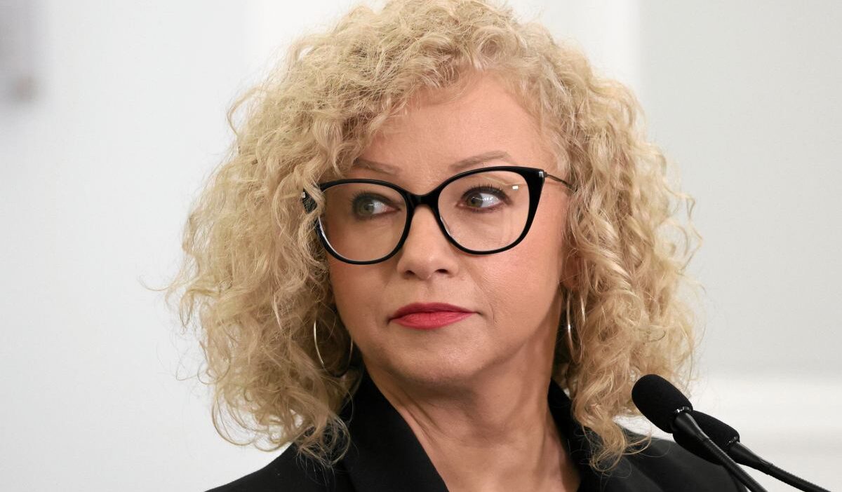 Polonya sejm'inde “yakın kişi statüsü” yasa tasarısı görüşülüyor 1 Polonya sejm inde yakin kisi statusu yasa tasarisi gorusuluyor 73351