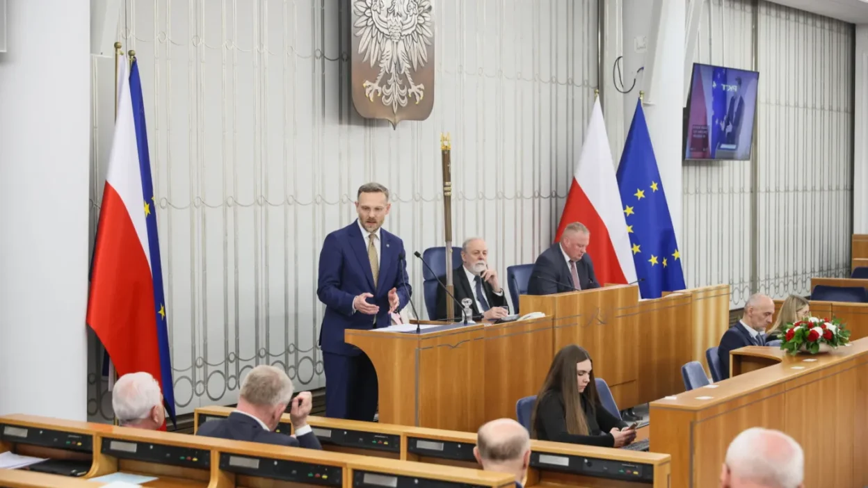 Polonya senatosu'ndan başkan nawrocki’nin referandum teklifine ret tavsiyesi 1 Polonya senatosu ndan baskan nawrocki nin referandum teklifine ret tavsiyesi 71605