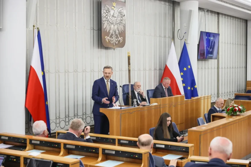 Polonya senatosu ndan baskan nawrocki nin referandum teklifine ret tavsiyesi 71605