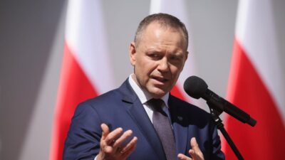 Polonya ve i ngiltere arasinda guvenlik antlasmasi hukumet ve cumhurbaskanligi arasinda bilgilendirme tartismasi 73620