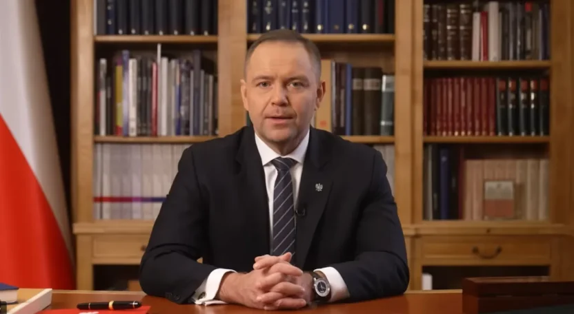Polonya yabanci kamu gorevlileri yolsuzluk davalarini ust mahkemelere tasidi 69732