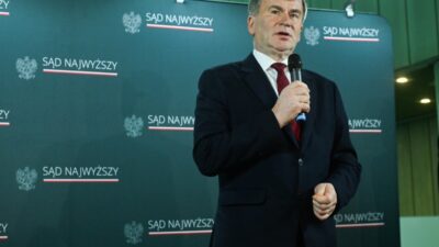 Polonya yuksek mahkemesi nde gorev degisimi zbigniew kapi ski yeni i lk baskan oldu 73300
