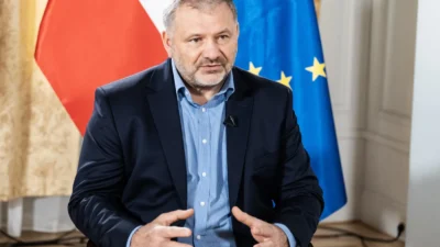 Polonyali bakan urek cumhurbaskani nawrocki nin hukuk reformunu hukuki canavar olarak nitelendirdi 68642