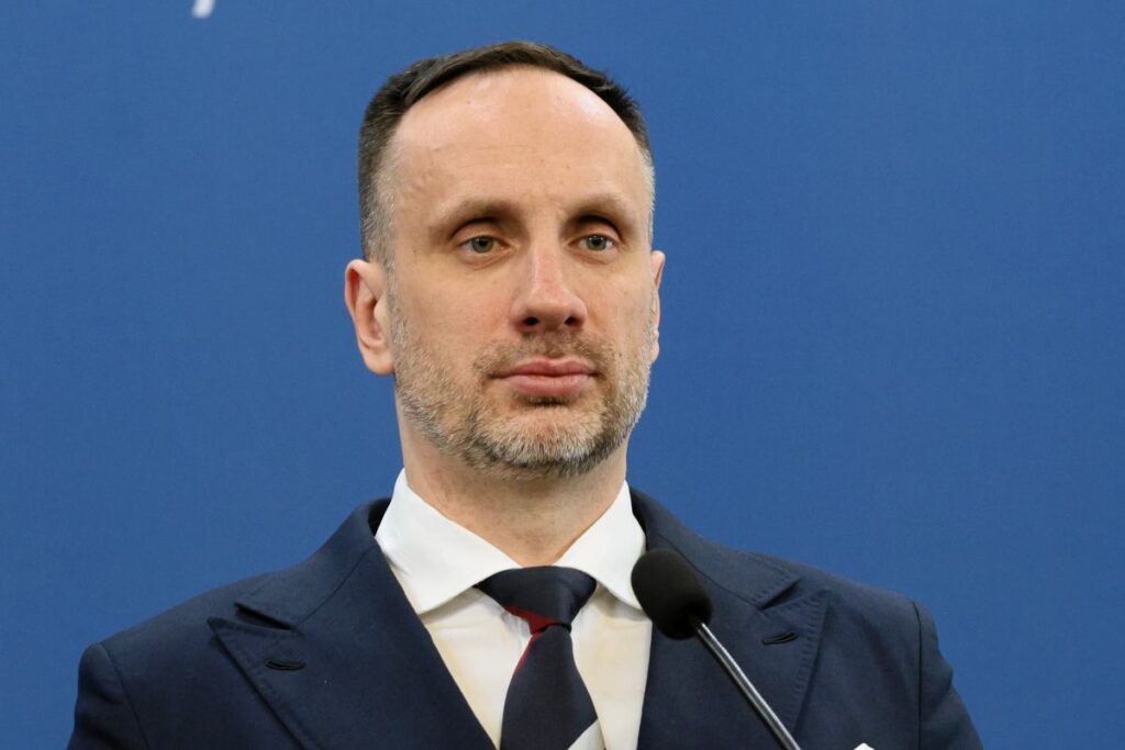 polonyali milletvekili kowalski pis ten i stifa etti kripto para i ddialarina karsi hukuki surec baslatti 67983