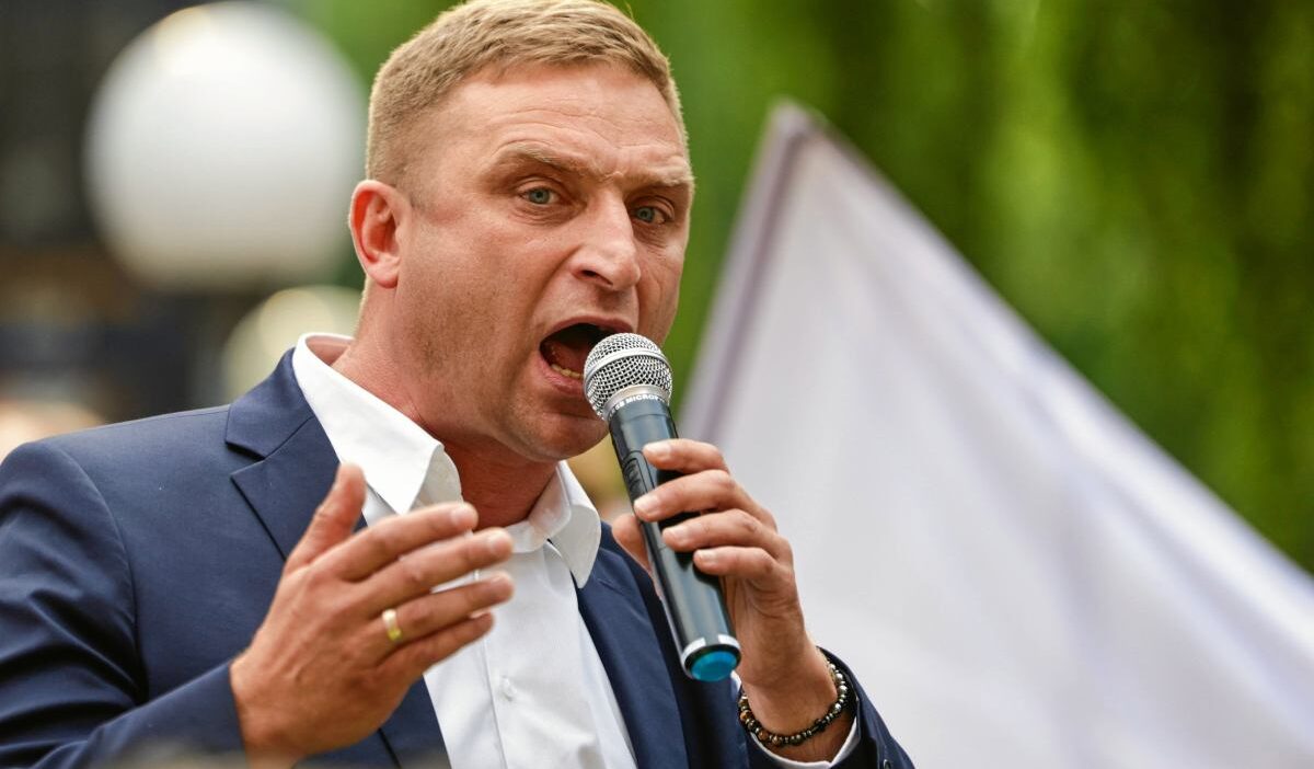 Robert bąkiewicz’den belweder için yeni güvenlik girişimi 1 Robert b kiewicz den belweder icin yeni guvenlik girisimi 73213