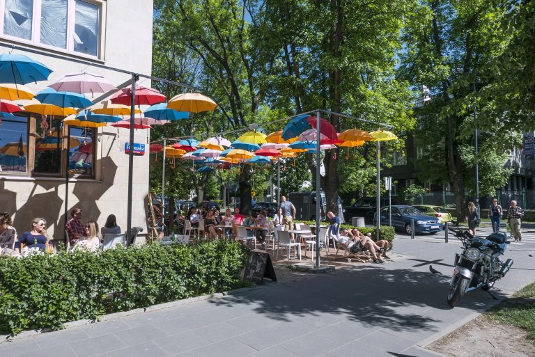 Saska k pa festivali nedeniyle francuska caddesi trafige kapatiliyor 73549