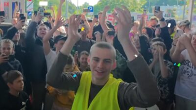 Sosyal medya fenomeni atwogang in bagis kampanyasinda 12 milyon zloti baraji asildi 72627