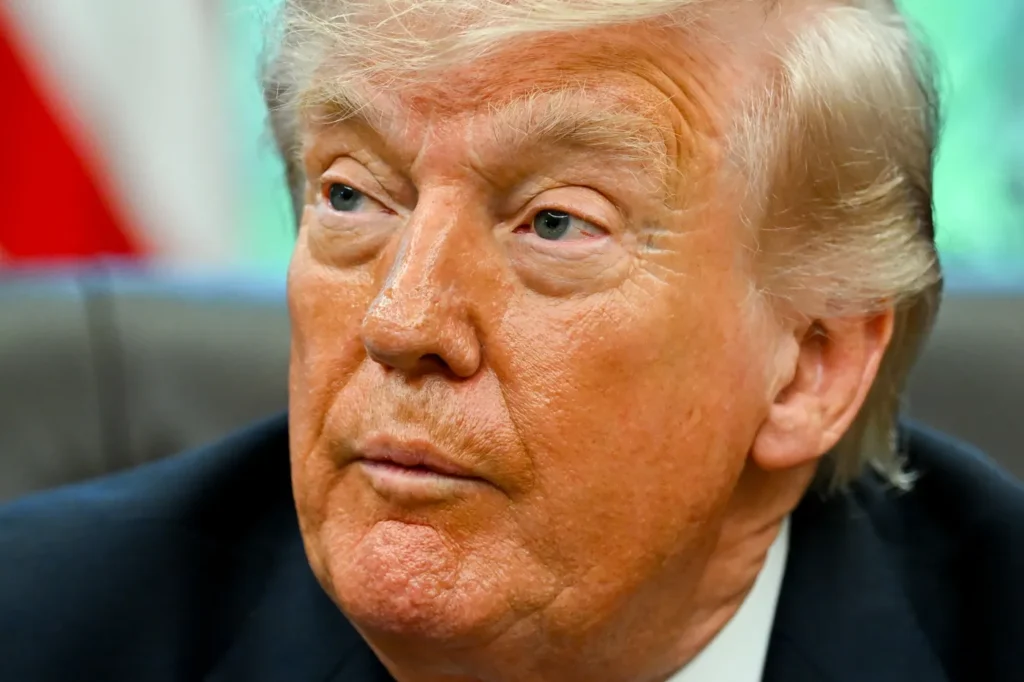trump i talya ve i spanya daki askeri usleri cekme i htimalini degerlendiriyor 67683