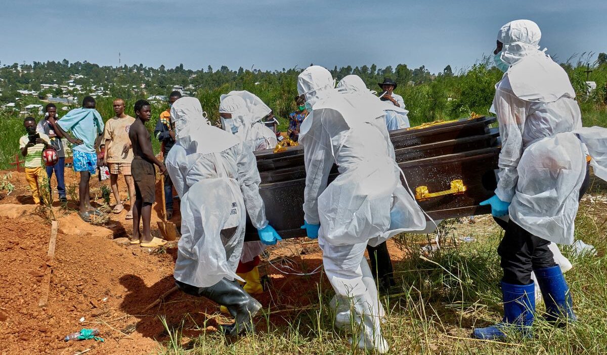 Uganda ebola salgini nedeniyle kongo demokratik cumhuriyeti sinirini kapatti 73369
