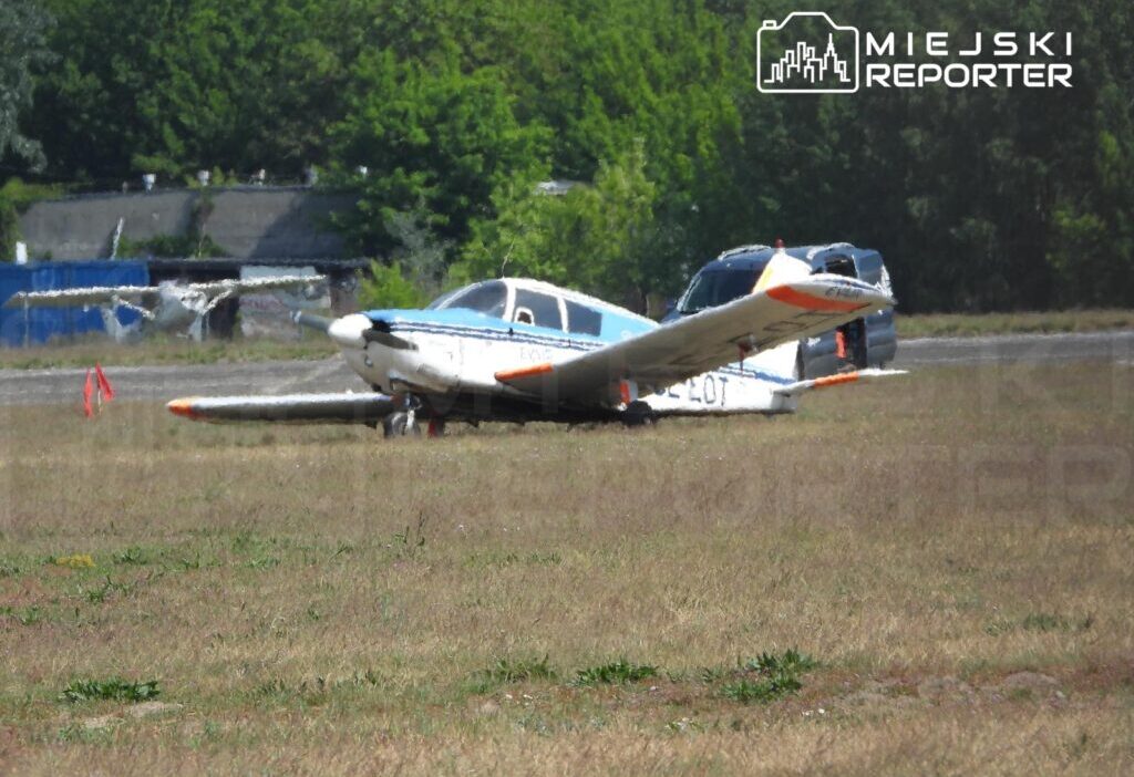 Varsova bemowo havalimani nda hafif ucak acil i nis yapti 71855