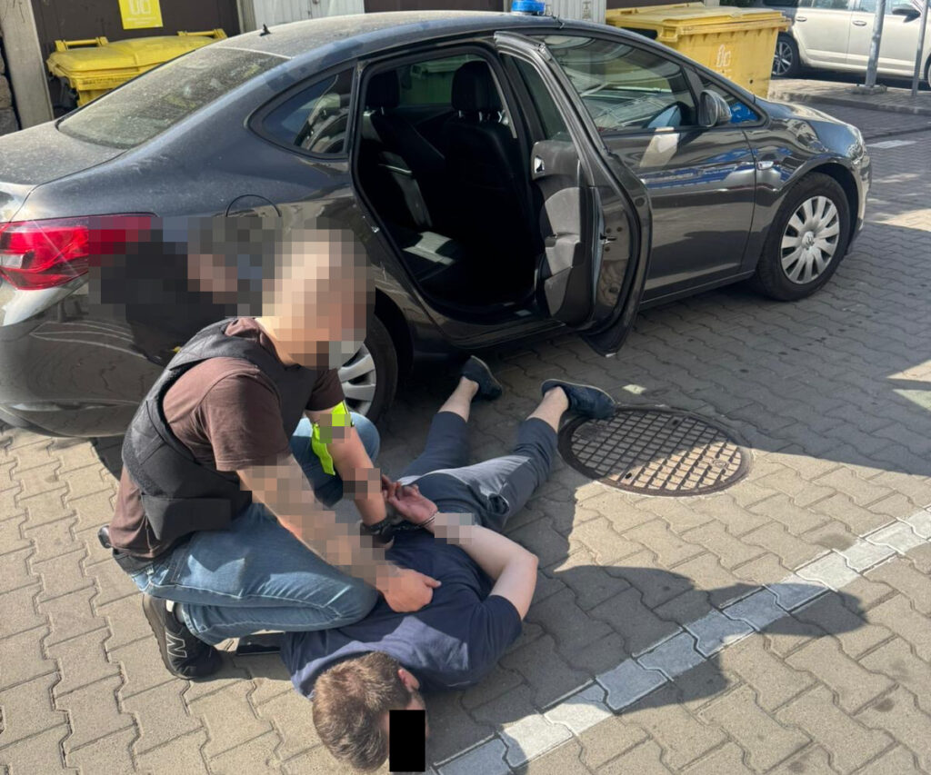 varsova da 5 yil hapis cezasiyla aranan sahis yakalandi 68970