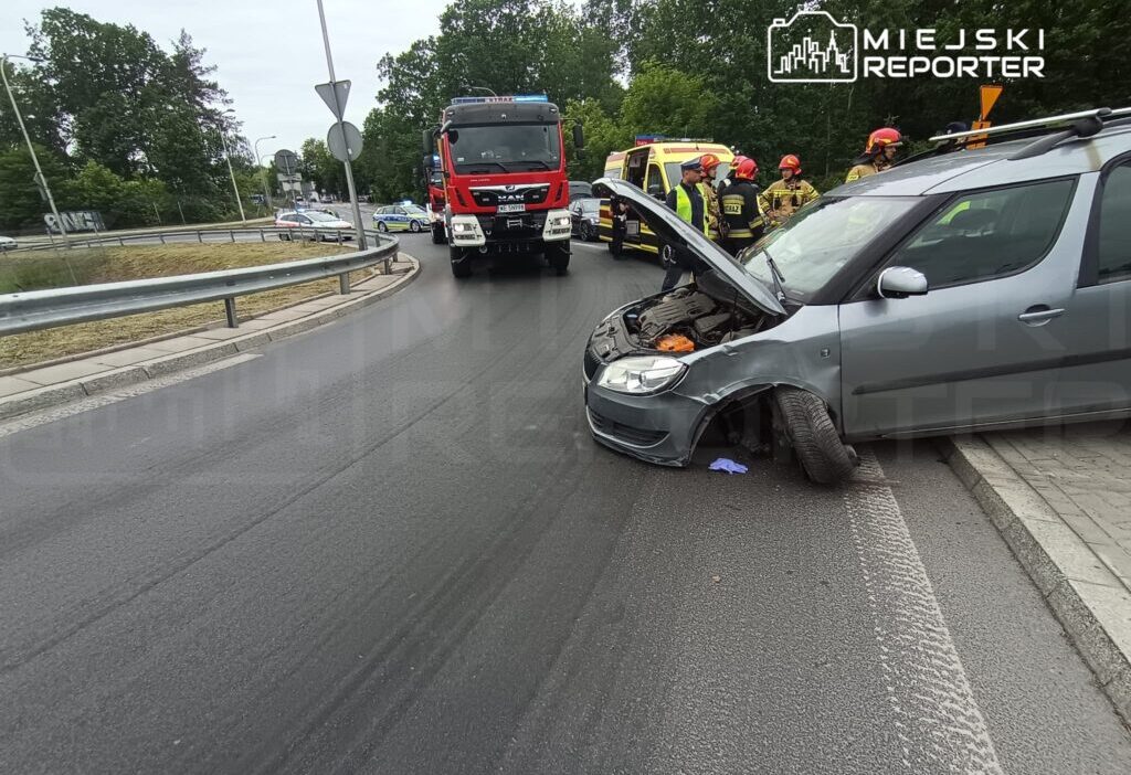 Varsova da alkollu surucu kaza yapti 2 2 promil alkollu surucu gozaltina alindi 74000