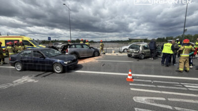 Varsova da azienkowski koprusu nde uc aracin karistigi trafik kazasi 69498