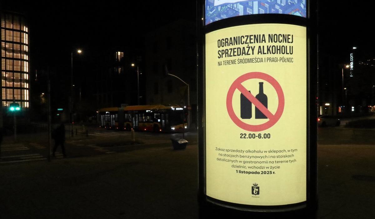 Varsova da gece saatlerinde alkol satisina yasak getiriliyor 73953