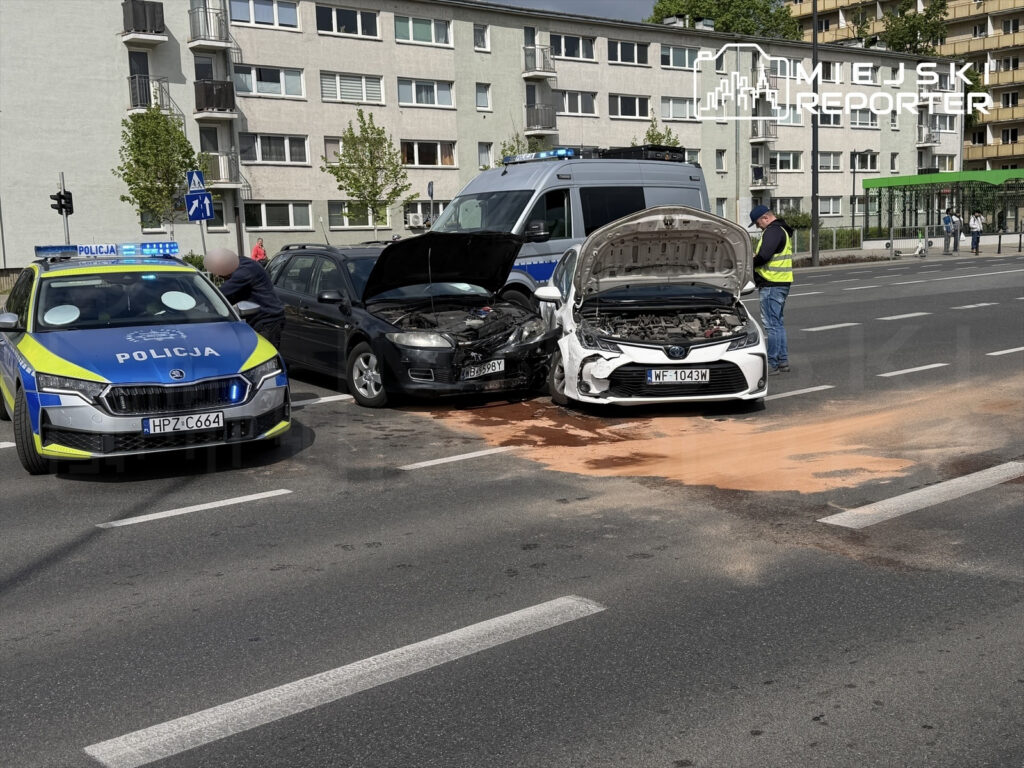 varsova da i ki aracin carpistigi kazada anne ve cocuk yaralandi 69519