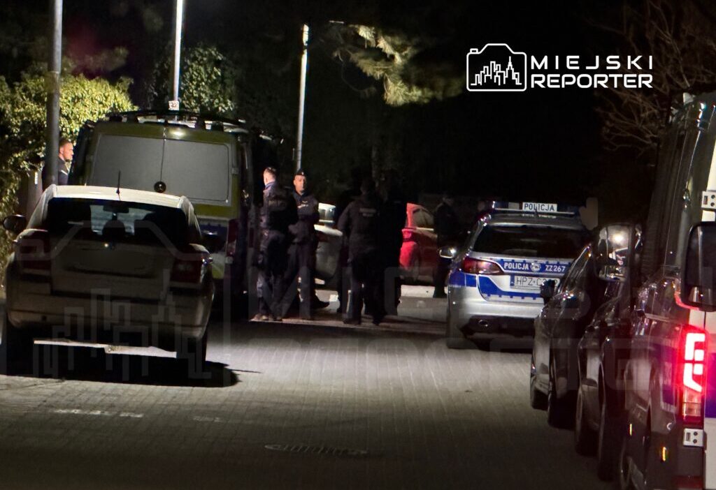Varsova da silah sesleri polis genis capli arama baslatti 67887