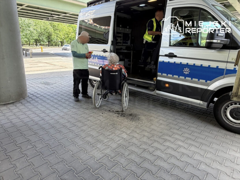 Varsova da trafik kazasi yaya gecidinde tekerlekli sandalyeli kadina carpildi 73393