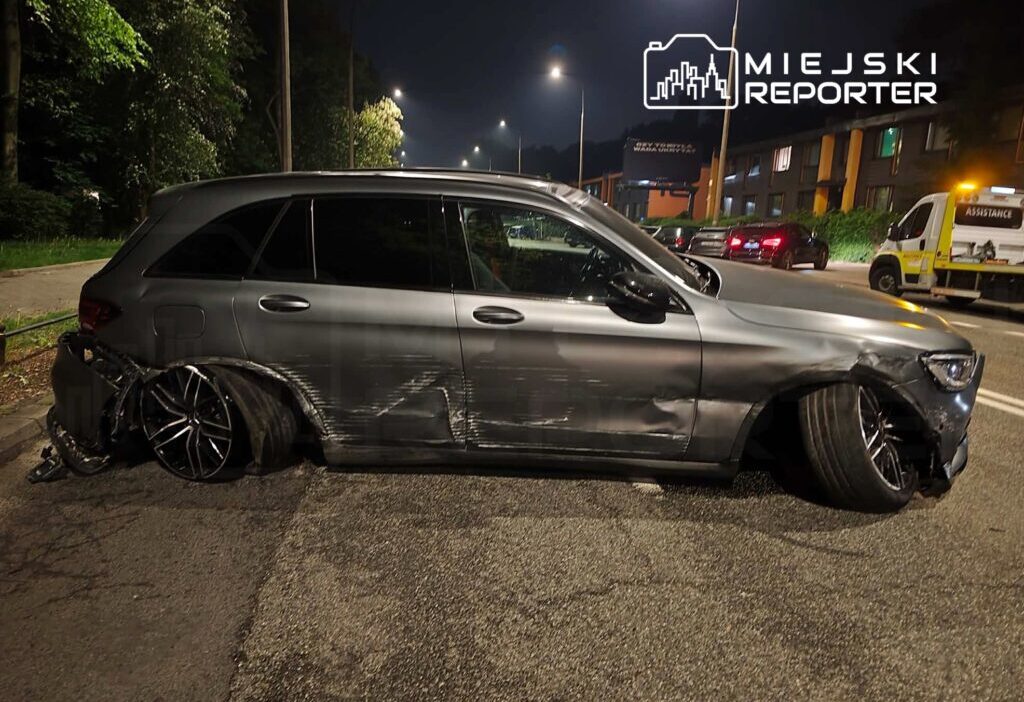Varsova da zincirleme trafik kazasi dort arac hasar gordu 72073