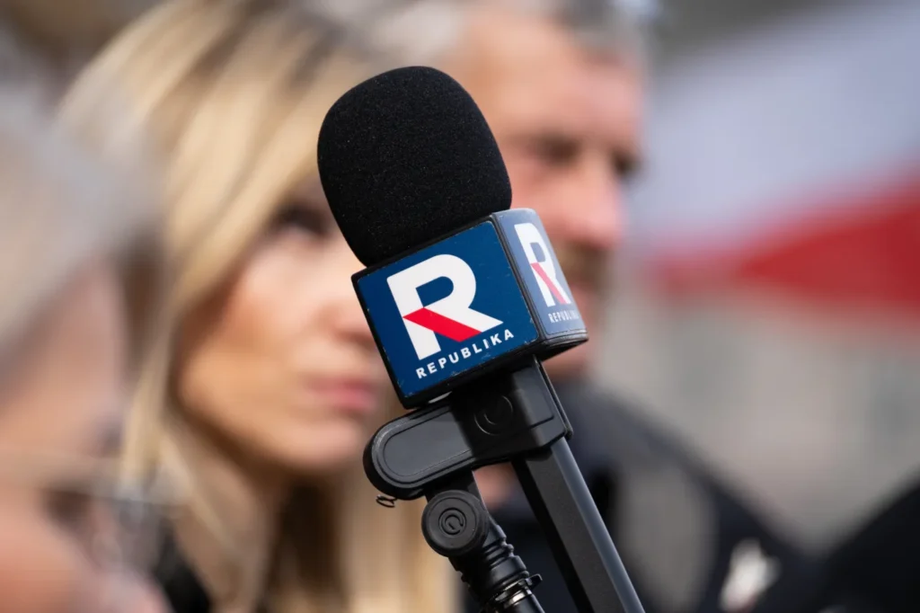 varsova daki konut baskini iddialari uzerine polonya emniyetinden resmi aciklama 69997