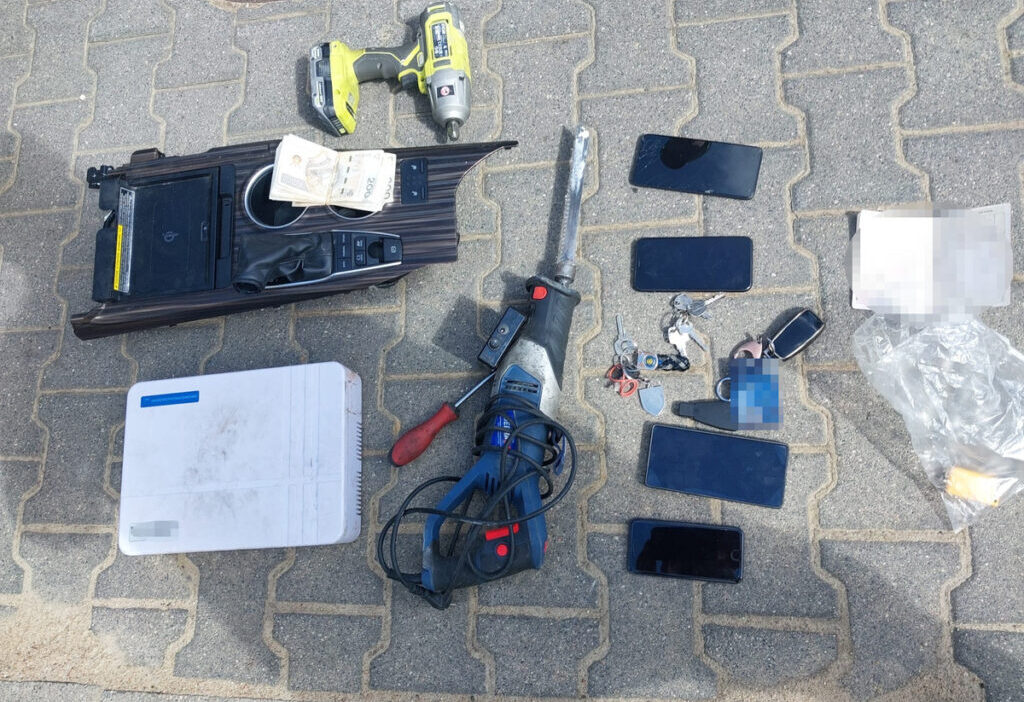 Varsova polisi nden otomobil hirsizligi sebekesine operasyon 71391