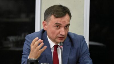 Zbigniew ziobro nun abd seyahati ve vize sureci polonya da tartisma yaratti 72043