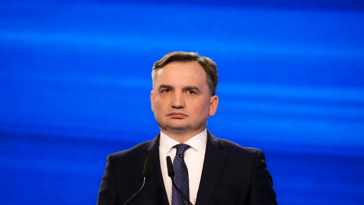 Zbigniew ziobro'nun macaristan'dan abd'ye geçişi ve adli sürecin boyutları 1 Zbigniew ziobro nun macaristan dan abd ye gecisi ve adli surecin boyutlari 69554