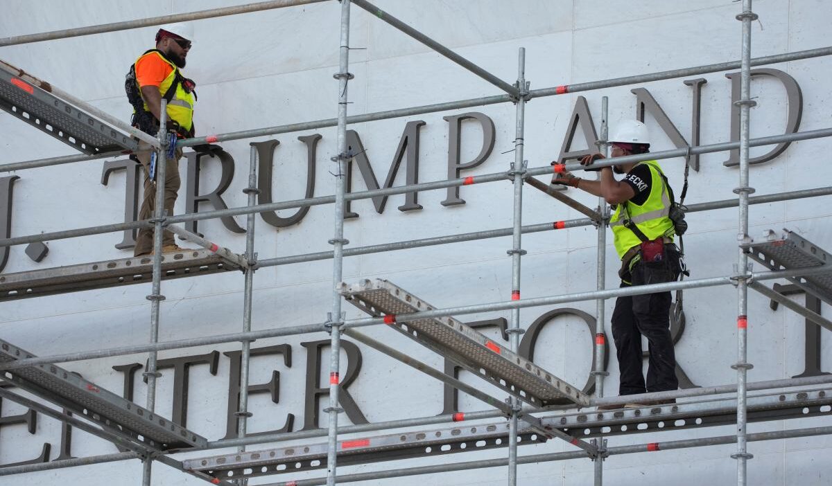 Abd de yargidan kennedy center karari donald trump in i sminin kaldirilmasina hukmedildi 76622