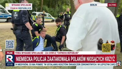 Almanya’da polonyalı eylemciler ile polis arasında arbede yaşandı 4 Almanya da polonyali eylemciler ile polis arasinda arbede yasandi 77742