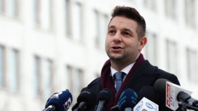 Avrupa parlamentosu üyesi patryk jaki hakkında dokunulmazlığın kaldırılması talebi 3 Avrupa parlamentosu uyesi patryk jaki hakkinda dokunulmazligin kaldirilmasi talebi 74267