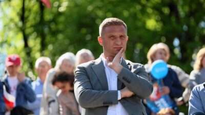 Berlin de sinir savunma hareketi ile alman polisi arasinda arbede 77878
