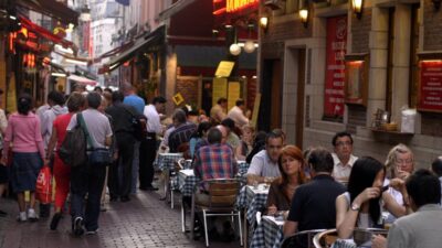 Bruksel de restoran i sletmecisi polatli vatandasa irkcilik suclamasiyla fiziksel saldiri 76804
