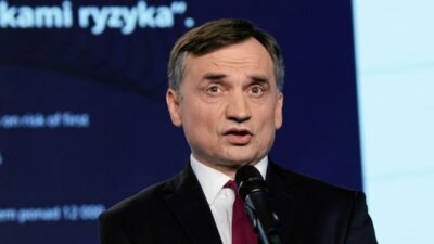 Edward martin trump ve ziobro benzer yontemlerle hukuk savasi kurbani oldular 77653