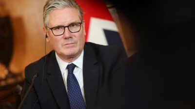 I ngiltere de starmer uzerindeki i stifa baskisi artiyor parti i cinde liderlik tartismasi 77920